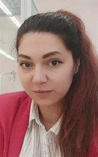 Эльвира Евгеньевна - репетитор по химии