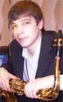Денис Андреевич - репетитор по музыке
