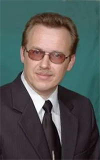 Василий Васильевич - репетитор по физике, математике и информатике