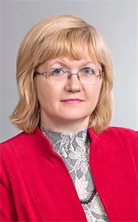 Ольга Юрьевна - репетитор по обществознанию