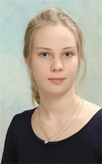 Мария Константиновна - репетитор по биологии, химии и английскому языку