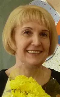 Ольга Владиславовна - репетитор по обществознанию