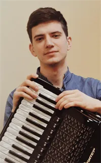 Константин Николаевич - репетитор по музыке