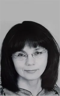 Елена Васильевна - репетитор по физике