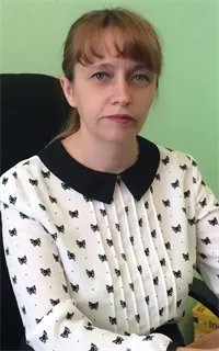Оксана Александровна - репетитор по обществознанию