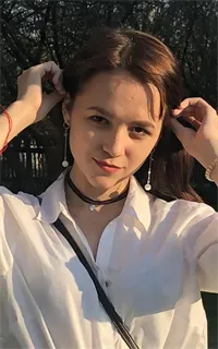 Дарья Викторовна - репетитор по математике, русскому языку и физике