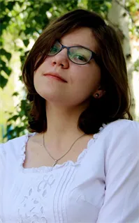 Камила Амировна - репетитор по английскому языку и математике