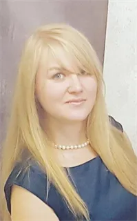 Мария Александровна - репетитор по химии и математике