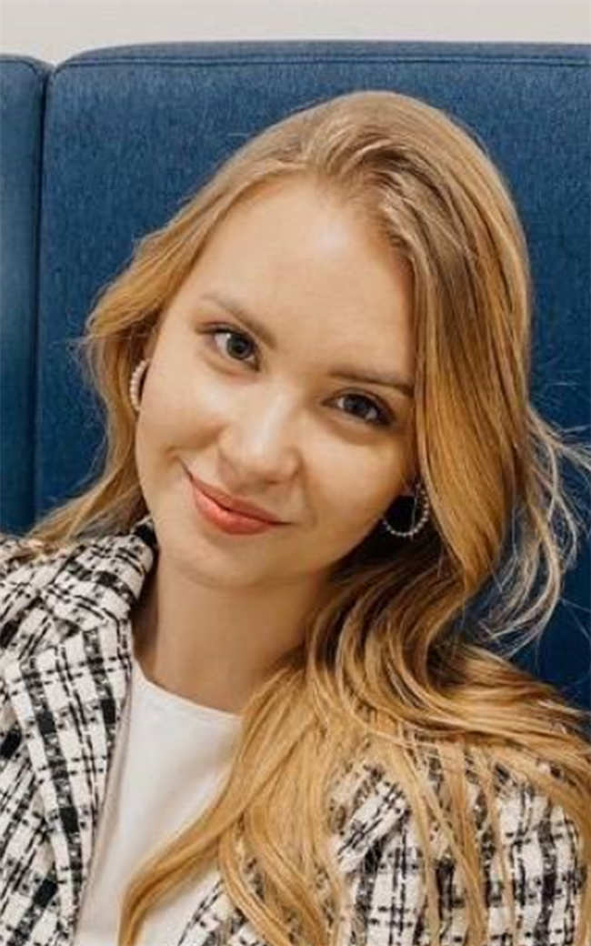Ксения Витальевна - репетитор по английскому языку