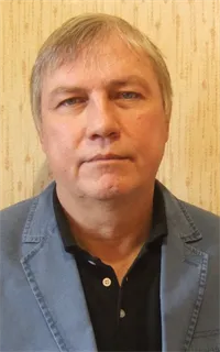 Олег Евгеньевич - репетитор по физике
