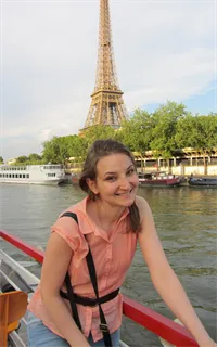 Анастасия Аркадьевна - репетитор по французскому языку и английскому языку