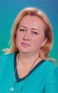 Елена Олеговна - репетитор по биологии