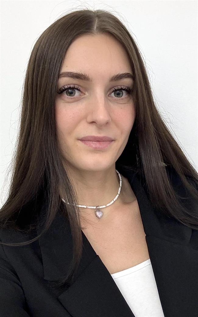 Анастасия Юрьевна - репетитор по информатике и математике