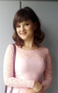 Алена Игоревна - репетитор по истории, обществознанию и экономике