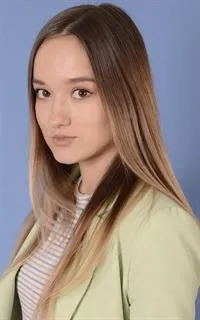 Яна Александровна - репетитор по предметам начальной школы