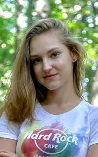 Анна Евгеньевна - репетитор по русскому языку, математике и информатике