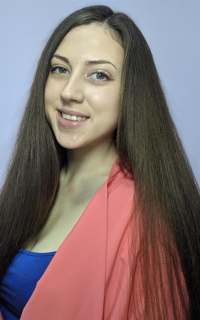 Анна Олеговна - репетитор по математике