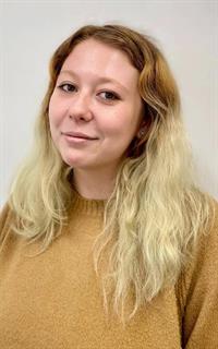 Анна Владимировна - репетитор по русскому языку и географии