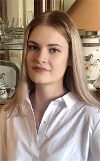 Алина Андреевна - репетитор по химии, английскому языку и биологии