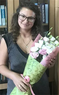 Алиса Салаватовна - репетитор по обществознанию и экономике