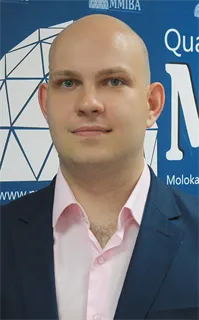 Юрий Валериевич - репетитор по физике