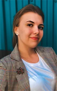 Анна Сергеевна - репетитор по обществознанию
