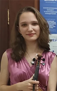 Виктория Олеговна - репетитор по музыке