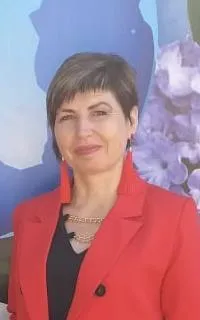 Светлана Петровна - репетитор по биологии, химии и географии