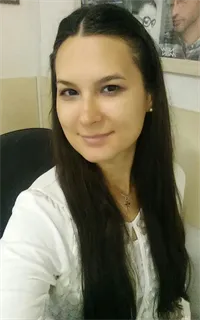 Анастасия Владимировна - репетитор по химии и биологии
