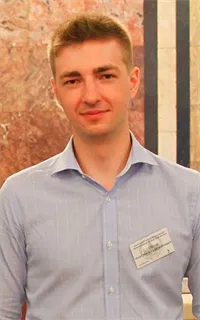 Максим Владимирович - репетитор по математике, физике и химии