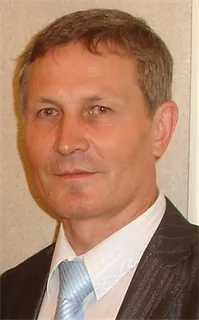 Николай Аркадьевич - репетитор по физике и математике