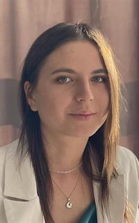 Дарья Константиновна - репетитор по предметам начальной школы и подготовке к школе