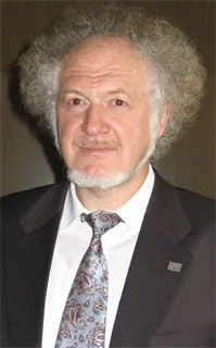 Борис Самуилович - репетитор по математике, физике и информатике
