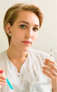 Арина Романовна - репетитор по химии