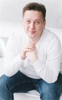 Юрий Владимирович - репетитор по обществознанию и истории