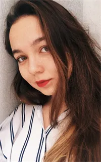 Алина Эльдаровна - репетитор по китайскому языку и английскому языку