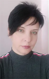 Юлия Юрьевна - репетитор по подготовке к школе