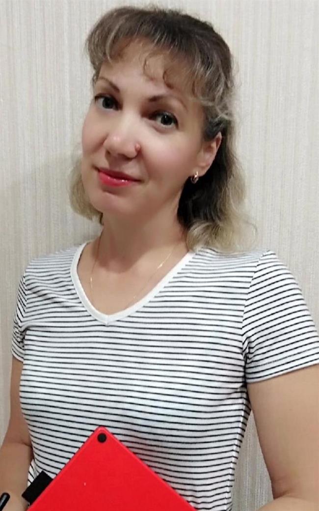 Марина Владимировна - репетитор по химии