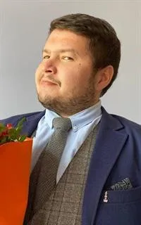 Руслан Илюзович - репетитор по информатике и физике