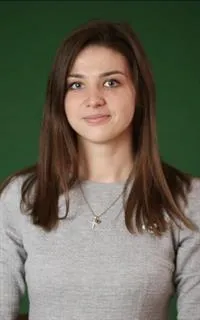 Анастасия Сергеевна - репетитор по обществознанию и истории