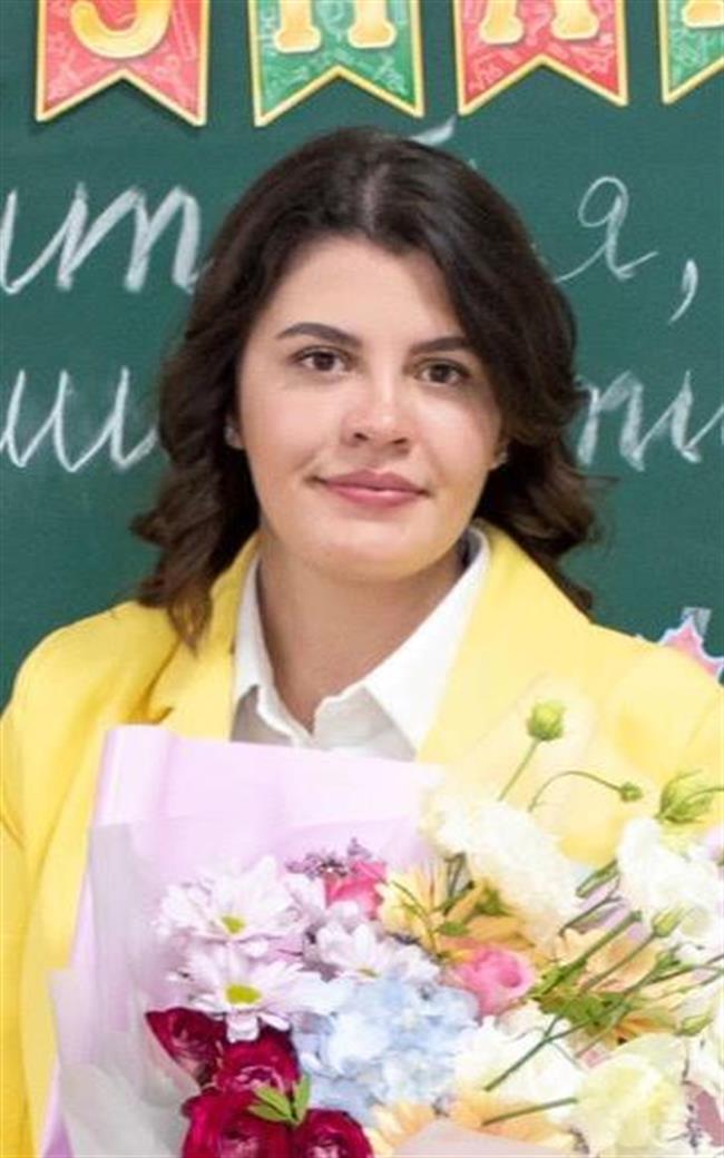 София Ришатовна - репетитор по математике