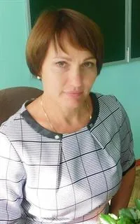 Валентина Анатольевна - репетитор по предметам начальной школы и подготовке к школе