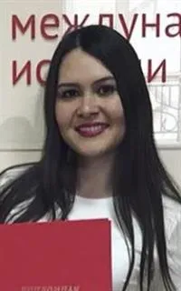 Илюза Ильнуровна - репетитор по английскому языку и китайскому языку