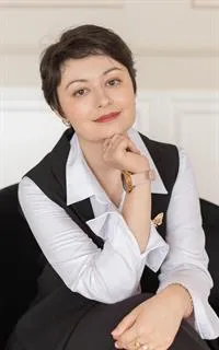 Юлия Васильевна - репетитор по английскому языку, немецкому языку, китайскому языку и итальянскому языку