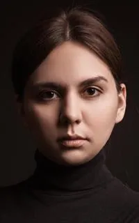 Алена Витальевна - репетитор по изобразительному искусству