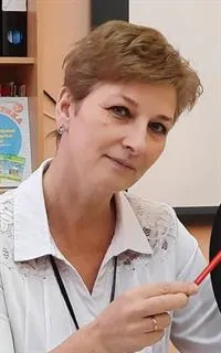 Анастасия Игоревна - репетитор по предметам начальной школы и подготовке к школе
