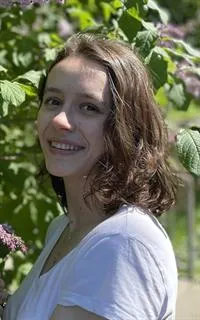 Александра Юрьевна - репетитор по французскому языку, редким иностранным языкам, русскому языку для иностранцев и литературе