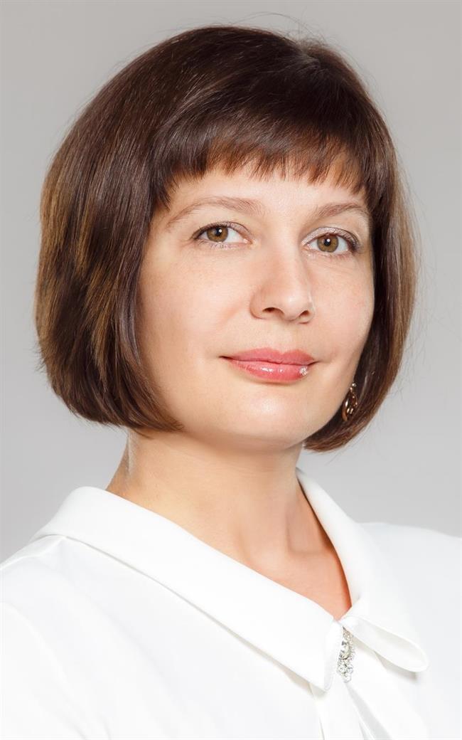 Юлия Валерьевна - репетитор по предметам начальной школы и подготовке к школе