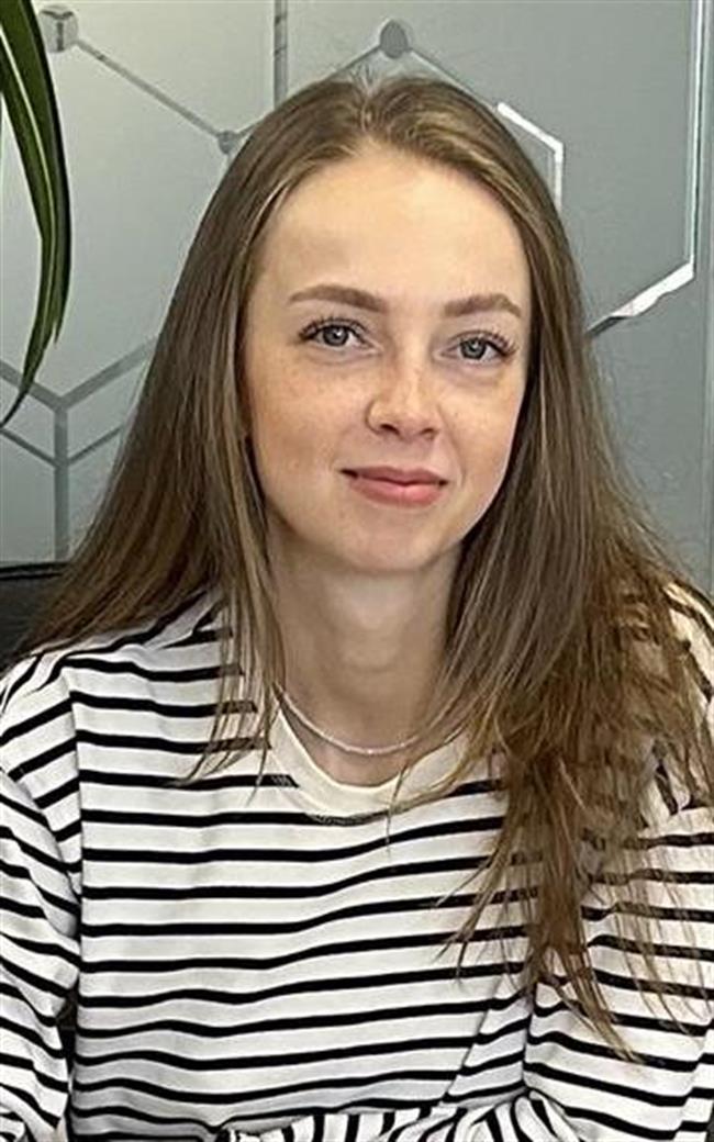 Полина Витальевна - репетитор по математике и информатике