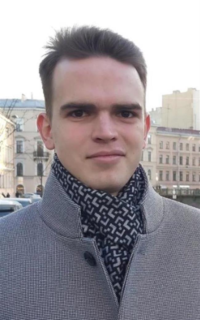 Артем Сергеевич - репетитор по информатике и математике